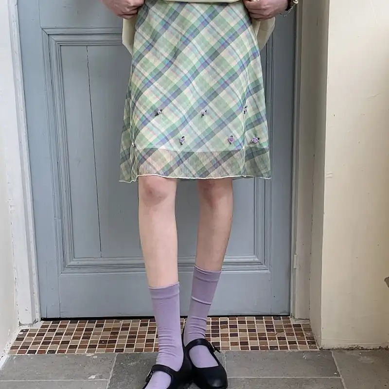 Summer Rose Clothing - プレーリーシックな対照的な色のチェック柄スカート女性服ヴィンテージ A ライン夏オーラファッショナブルなローズ装飾膝スカート