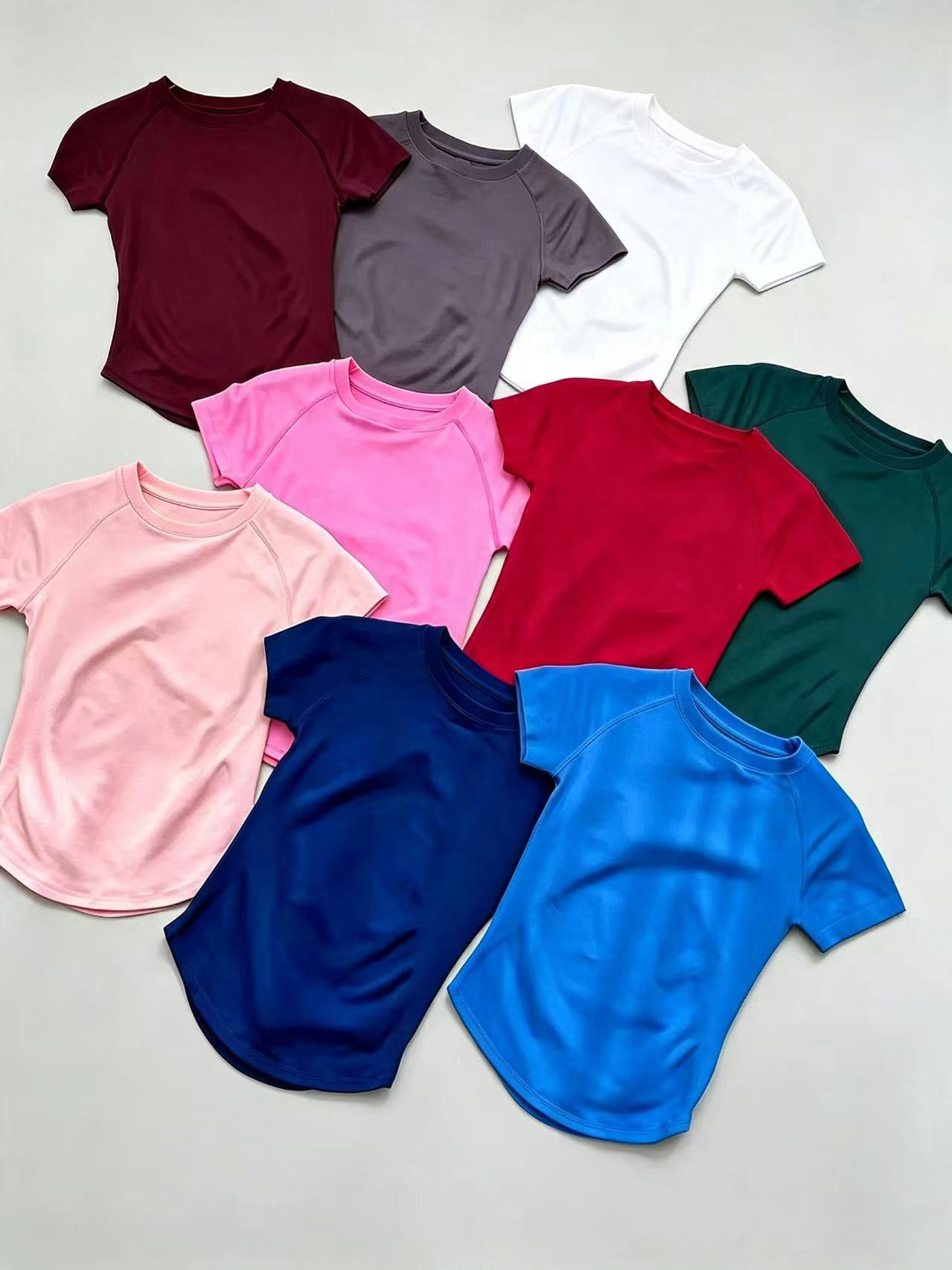 Summer Yoga Clothing - DFUF レディース 夏用半袖スポーツトップ、速乾性通気性Tシャツ、カジュアルジムヨガランニングフィットネスウェア