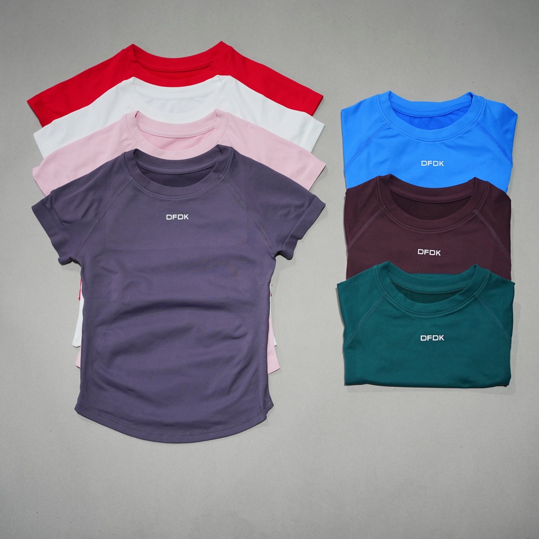 伸縮性のある通気性のある女性用スポーツTシャツ ジム ヨガ  - Summer Yoga Clothing のレビューと価格
